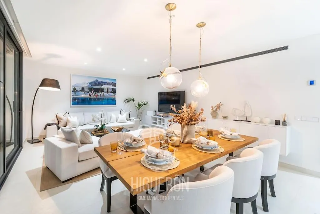 Higueronrentals Mikero Malaga Apartment